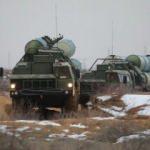 Rusya'nın ateşlediği S-400 füzeleri 700 kilometre uzaklıktaki hedefi vurdu