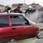 Alev alan otomobili damacana suyla s&ouml;nd&uuml;rd&uuml;ler