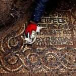 Kaçak kazı sırasında 1500 yıllık mozaik bulundu! Dikkat çeken yazı