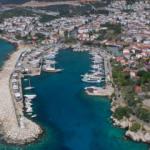 Turizm başkentinde tekneler eşsiz koylarla buluştu