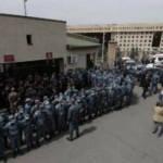 Ermenistan'da halk ayaklandı! Onları bize geri verin