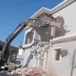 Bodrum'da kaçak kaçak villalar yıkılıyor