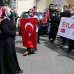 Diyarbakır annelerinin oturma eylemine bir aile daha katıldı