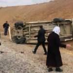 Van'da feci kaza! Kontrolden çıkan kamyonet takla attı