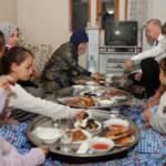 Bin yıl geçse de bu zihniyet değişmeyecek! Cumhurbaşkanı'nın iftar sofrası zoruna gitti 