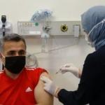 Bursa'da Kovid-19'a karşı aşılama iftar sonrasında devam ediyor