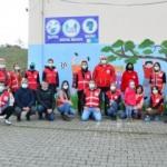 Türk Kızılay gönüllüleri, Sakarya'da okul duvarlarını boyadı