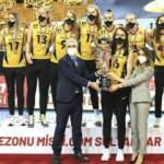 VakıfBank, şampiyonluk kupasını aldı
