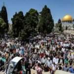 Mescid-i Aksa’da 60 bin kişiyle cuma namazı