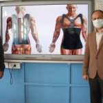 Babasının bel ağrıları için tasarladığı aparatla ödül kazandı!