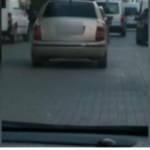 Polis müşteri gibi davranıp korsan taksiciyi yakaladı