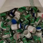 Hindistan'da bir hırsız çaldığı aşıları geri bıraktı