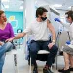 Kanada Başbakanı Trudeau ve eşi AstraZeneca aşısı yaptırdı