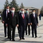 TBMM Başkanı Şentop'tan Devlet Mezarlığı'na ziyaret