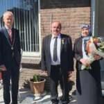 Hollanda'da 16 Türk'e kraliyet nişanı verildi