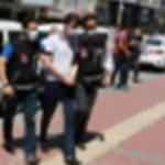 Odada asılan &ccedil;amaşırlara sebep arkadaşını &ouml;ld&uuml;rd&uuml;