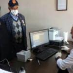 70 yaşında n&uuml;fus c&uuml;zdanına kavuştu! İlk işi bakın ne oldu