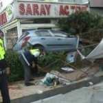 Esenyurt&rsquo;ta ehliyetsiz s&uuml;r&uuml;c&uuml; kaza yaptı