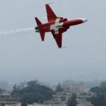 İsvi&ccedil;re'de jet d&uuml;şt&uuml;, pilot sağ kurtuldu