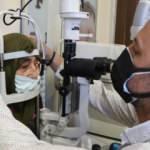 Pandemide hastaneye gitmekten çekindi,  gözleri görmeyince ameliyatla iyileşti