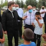 Vali, &ccedil;ocuklarla dondurmasına ma&ccedil; yaptı