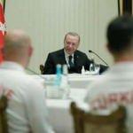 Cumhurbaşkanı Erdoğan, milli sporcuları kabul etti