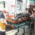 Adıyaman'da iki otomobil kafa kafaya &ccedil;arpıştı: 3 yaralı