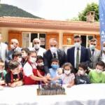 Bursa B&uuml;y&uuml;kşehir Belediyesi, k&uuml;&ccedil;&uuml;k &ouml;ğrencilerin g&ouml;n&uuml;llerine taht kurdu