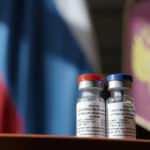 AB'den Rus aşısının onayına erteleme