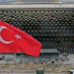 AKM y&uuml;z&uuml;n&uuml; g&ouml;sterdi	