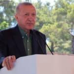Erdoğan'dan sert tepki: Kafalarında hala o yasak var