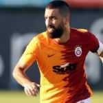Galatasaray'dan Arda Turan ve Sacha Boey açıklaması