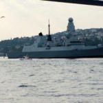 Karadeniz'deki gerilimi artıran gemi İstanbul'dan geçti