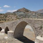 2 sene &ouml;nce restore edilen k&ouml;pr&uuml; sular altında kalacak