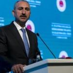 Adalet Bakanı G&uuml;l'den sivil anayasa mesajı