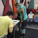 Beyoğlu'nda yerinde aşı uygulaması yapılıyor