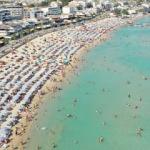 Didim'de şok eden g&ouml;r&uuml;nt&uuml;! Koronavir&uuml;s unutuldu