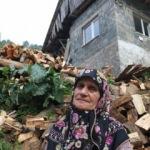 Rize'de hacı olmak için biriktirdiği parası eviyle birlikte sele kapıldı!