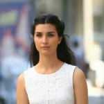 Ünlü oyuncu Tuba Büyüküstün koronavirüse yakalandı!