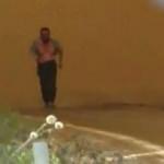 Canlı yayında hareketli anlar! Alevlerin i&ccedil;inden b&ouml;yle &ccedil;ıktı!