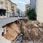 Fore kazıklar tutmadı! İstinat duvarı &ccedil;&ouml;kt&uuml;