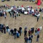 Sivas'ta &ccedil;ift&ccedil;ilerden  Kaz G&ouml;l&uuml; i&ccedil;in trakt&ouml;rle eylem 