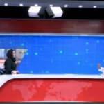 Taliban basın sorumlusu Afgan kadın sunucunun programında soruları yanıtladı