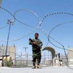 Taliban'dan kaçan 143 Afgan asker Tacikistan'a geçti