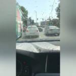 CHP'li İBB'yi b&ouml;yle ti'ye aldı: Dev hizmet, boruları patlatıp insanları serinletiyorlar