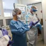 İsrail'de Kovid-19 salgınında son 7 ayın en yüksek günlük vaka sayısı kaydedildi