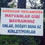 Sakarya&rsquo;da yaylaya asılan pankart g&ouml;renleri şaşkına &ccedil;evirdi! B&ouml;yle uyardılar