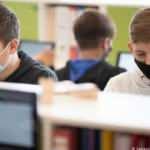 Son dakika: Okullarda alınacak koronavirüs tedbirleri belirlendi! Tam doz aşı...