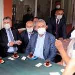 Başkan Erdoğan, mahalle kıraathanesinde çay içti