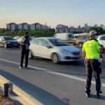 İstanbul polisinden &ccedil;akarlı ara&ccedil; denetimi 